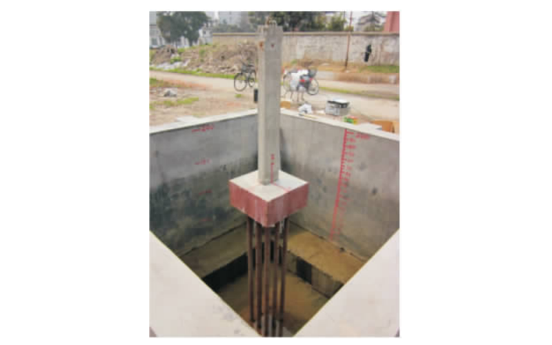 不同水深环境下桥梁群桩基础动力特性